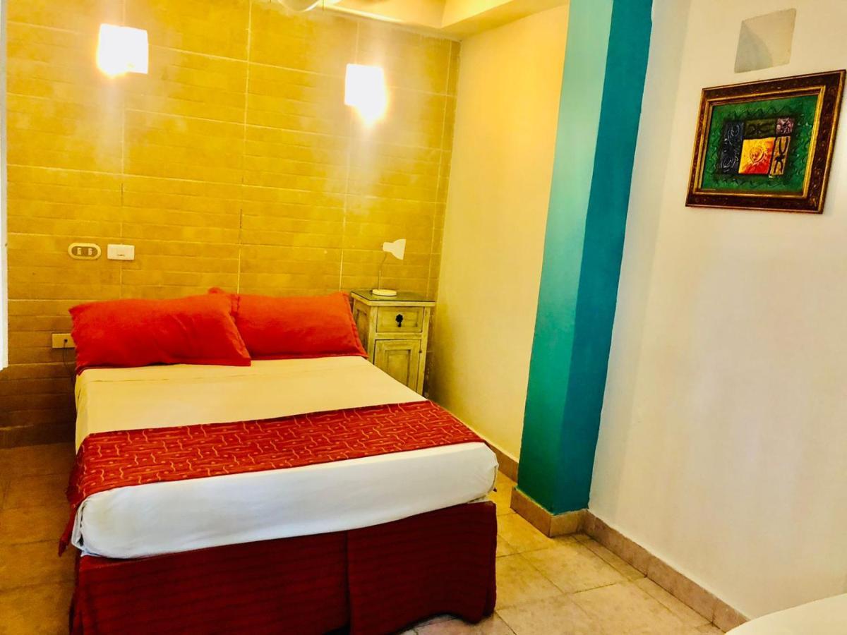 Antigua Calle Almudena Hotel Kartagena Zewnętrze zdjęcie