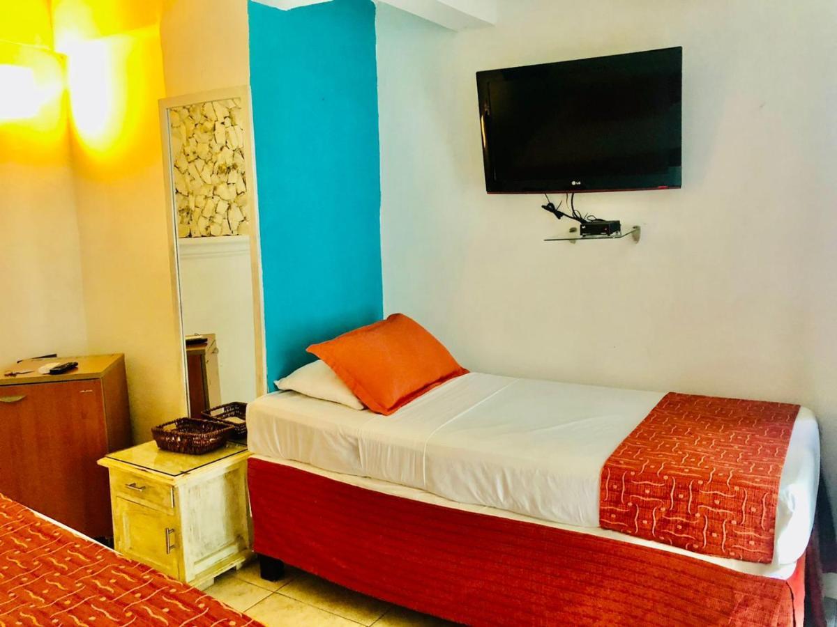 Antigua Calle Almudena Hotel Kartagena Zewnętrze zdjęcie